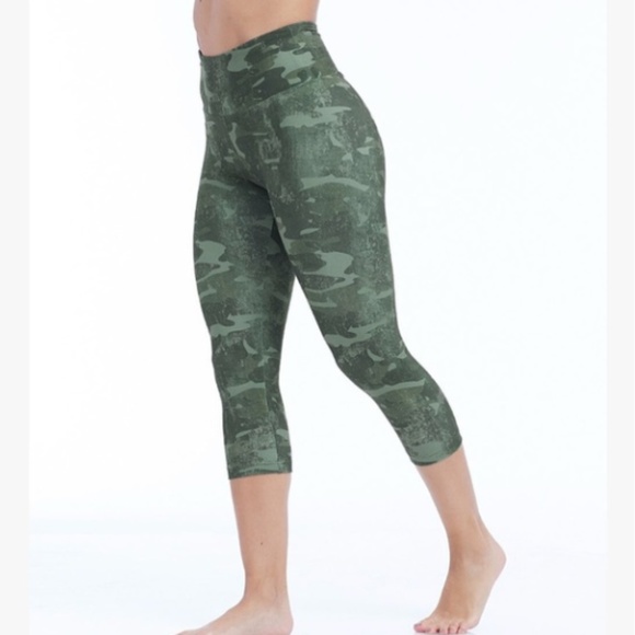 marika camo leggings